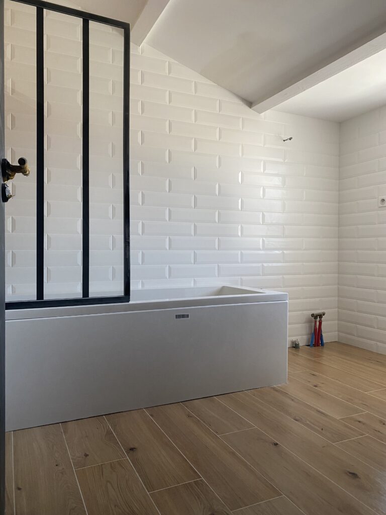 baignoire et carrelage à la rochelle